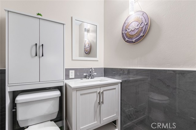 Detail Gallery Image 22 of 44 For 25259 Avenida Dorena, Newhall,  CA 91321 - 3 Beds | 2 Baths