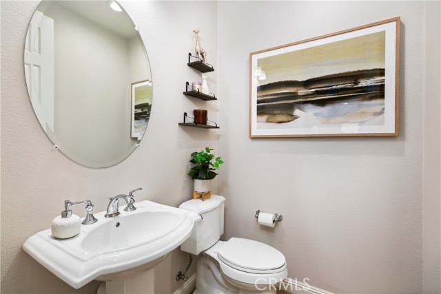 12 Starflower, Lake Forest CA: https://media.crmls.org/medias/1236dff2-9e35-462c-a894-c53bbb85a747.jpg