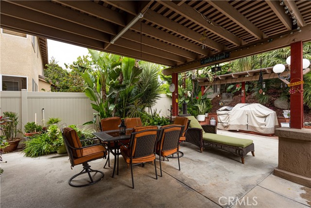 970 Riverview Circle, Corona CA: https://media.crmls.org/medias/1236edd1-8590-44ca-8df0-1b998dccd312.jpg