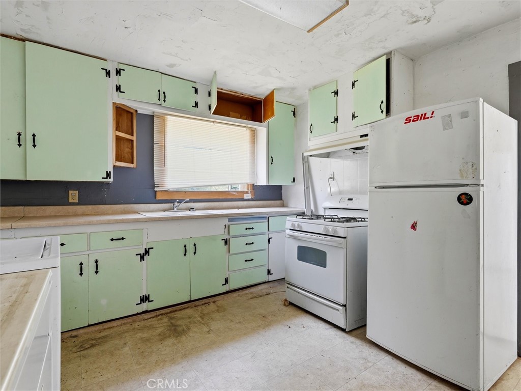 https://media.crmls.org/medias/1237e3dd-ac93-4573-8efd-3eb318d251b2.jpg?preset=X-Large