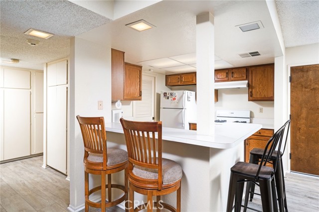 Detail Gallery Image 3 of 20 For 234 E Fern Ave #104,  Redlands,  CA 92373 - 2 Beds | 2 Baths