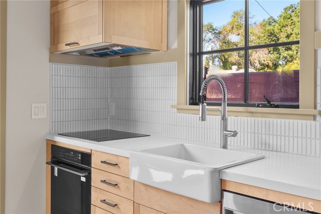 Detail Gallery Image 4 of 20 For 5409 Magnolia, Riverside,  CA 92506 - 2 Beds | 2 Baths