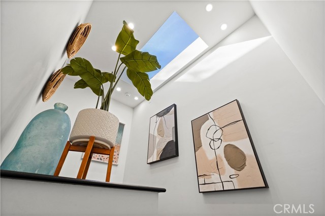 Detail Gallery Image 13 of 35 For 2364 Duane St #7,  Silver Lake Los Angeles,  CA 90039 - 2 Beds | 2/1 Baths