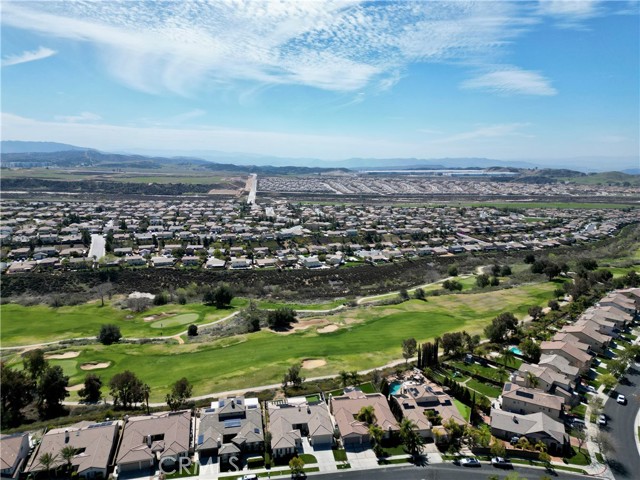 37089 Meadow Brook Way, Beaumont CA: https://media.crmls.org/medias/1238f08b-fcd5-4431-9255-add6ef76de71.jpg