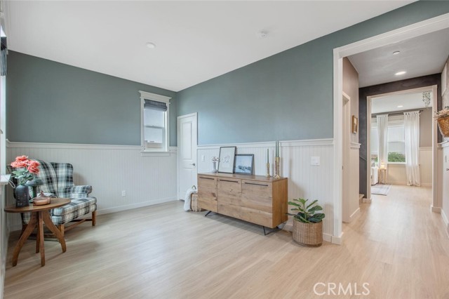 18147 Jupiter Lane, Saugus CA: https://media.crmls.org/medias/1239748d-2544-4e0a-939d-ef6a395f9bcb.jpg