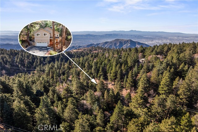 Detail Gallery Image 2 of 35 For 2313 Spring Oak, Running Springs,  CA 92382 - 3 Beds | 2/1 Baths