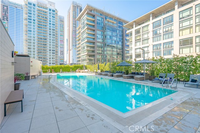 1155 South Grand Avenue, Los Angeles CA: https://media.crmls.org/medias/123af49c-900c-4168-8943-6f5a5dd3cdbc.jpg