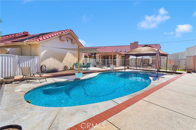 Detail Gallery Image 45 of 62 For 12546 Autumn Leaves Ave, Victorville,  CA 92395 - 5 Beds | 3/1 Baths
