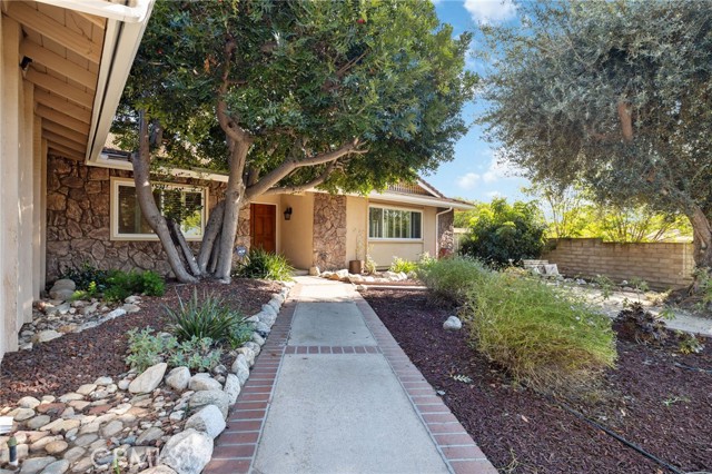 Detail Gallery Image 8 of 52 For 112 Nassau Pl, Claremont,  CA 91711 - 4 Beds | 2 Baths