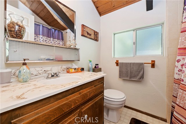 Detail Gallery Image 18 of 26 For 1075 Grass Valley Rd, Lake Arrowhead,  CA 92352 - 3 Beds | 2 Baths