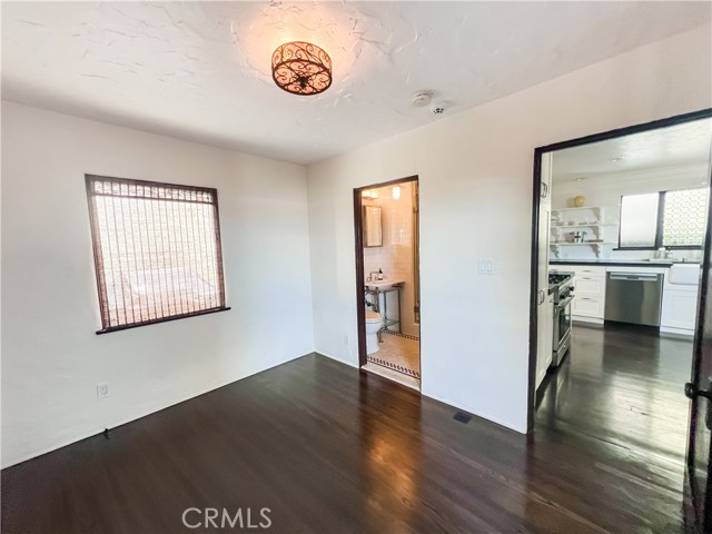 Detail Gallery Image 10 of 27 For 2444 the Strand, Hermosa Beach,  CA 90254 - 4 Beds | 3/1 Baths