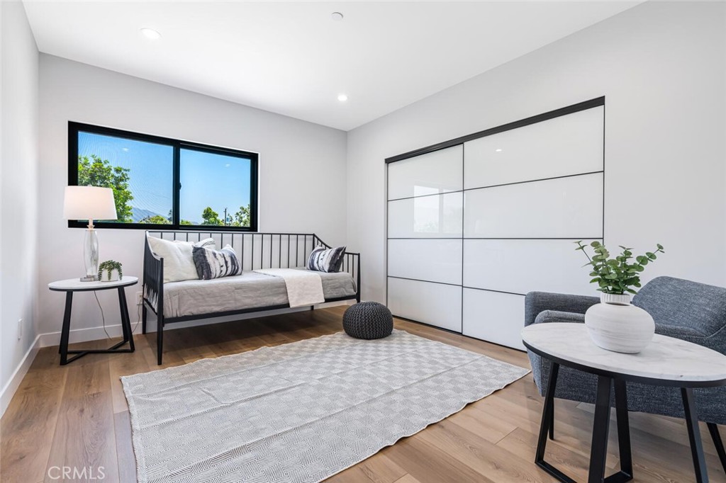 251 S Griffith Park DriveBurbank image #28