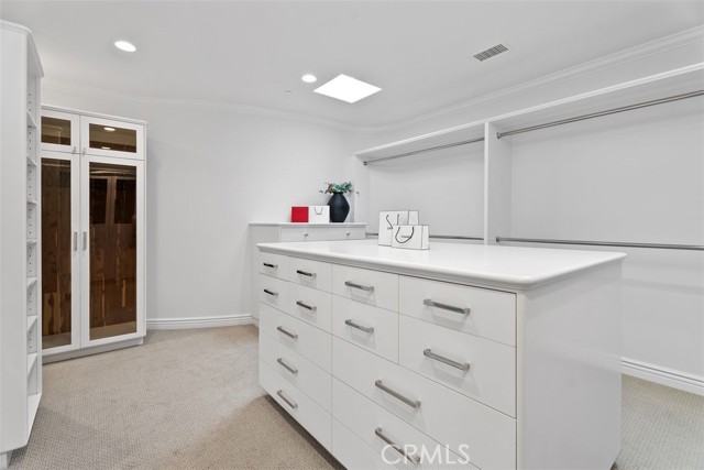 2 Gallery Place, Newport Coast CA: https://media.crmls.org/medias/123d31a9-c2d5-40f8-8897-2ab859a09c5a.jpg