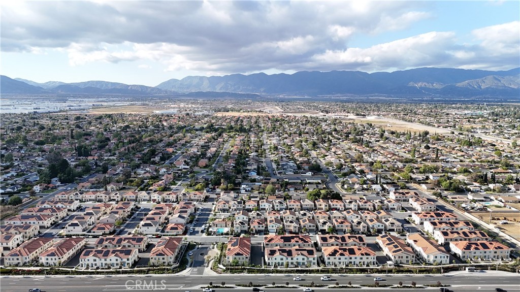 https://media.crmls.org/medias/123d6324-7310-4f7d-a756-0dd1f9fa4581.jpg?preset=X-Large