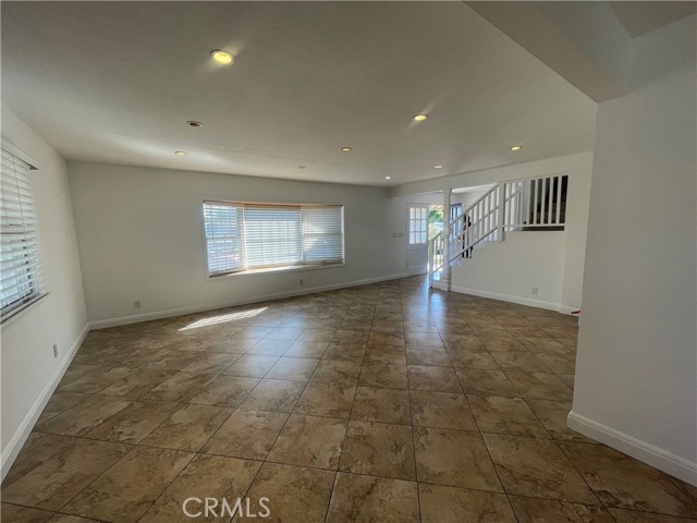 Detail Gallery Image 4 of 15 For 1789 Rogers Pl, Costa Mesa,  CA 92627 - 4 Beds | 3 Baths