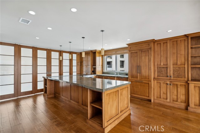 Detail Gallery Image 9 of 40 For 611 Lido Park Dr 5a,  Newport Beach,  CA 92663 - 2 Beds | 2 Baths