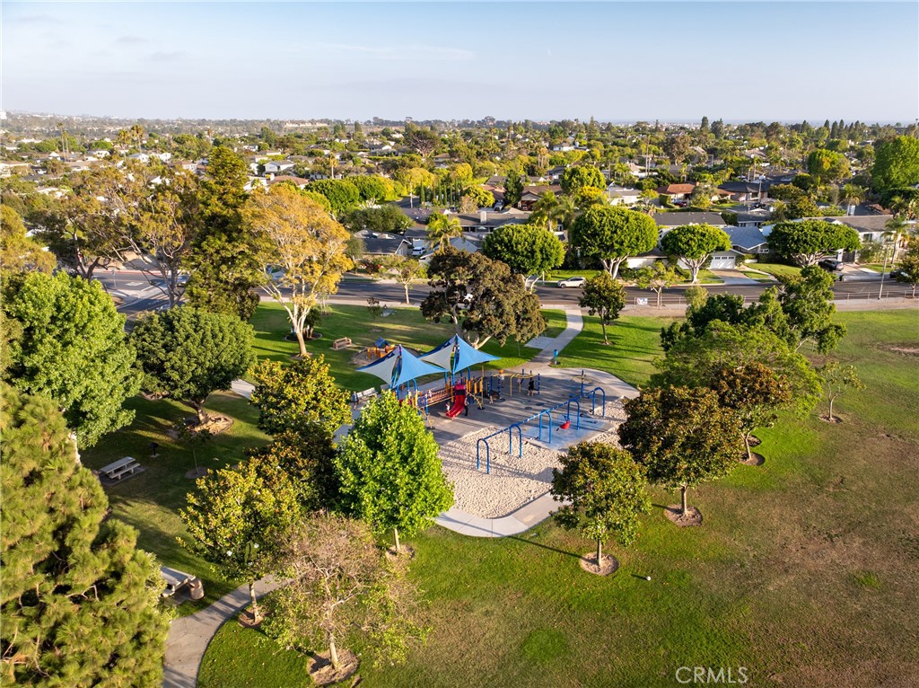 MLS #OC25137424 img 46