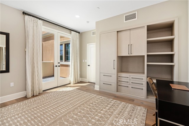 Detail Gallery Image 21 of 29 For 23500 Park Sorrento #D42,  Calabasas,  CA 91302 - 2 Beds | 2/1 Baths