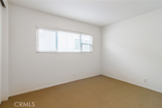 320 1/2 Coral Avenue, Newport Beach CA: https://media.crmls.org/medias/123f86a9-6cdb-49ad-8418-e7890f6fa954.jpg