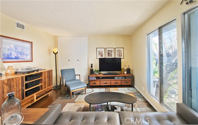 Detail Gallery Image 10 of 25 For 4252 Fair Ave #2,  North Hollywood,  CA 91602 - 2 Beds | 2 Baths