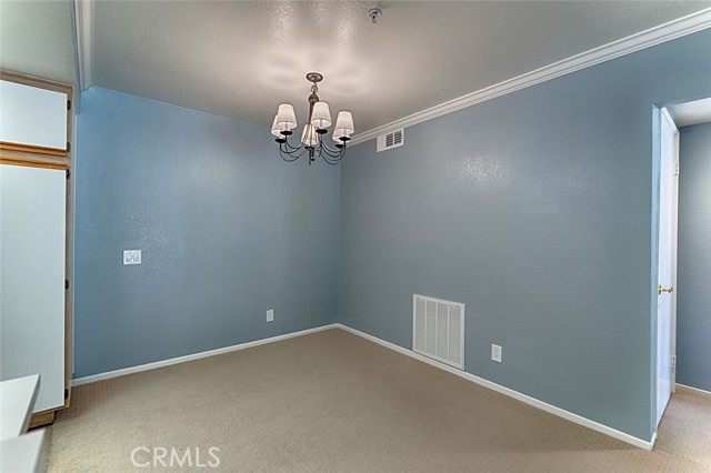 Detail Gallery Image 21 of 49 For 215 S Cross Creek Rd #E,  Orange,  CA 92869 - 1 Beds | 1 Baths