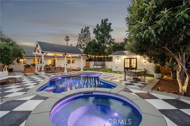 Detail Gallery Image 1 of 61 For 13822 Henstridge Cir, Tustin,  CA 92780 - 4 Beds | 3 Baths