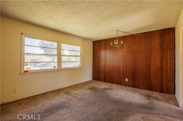 Detail Gallery Image 3 of 15 For 2122 Magnolia Ave, Santa Ana,  CA 92707 - 3 Beds | 1 Baths
