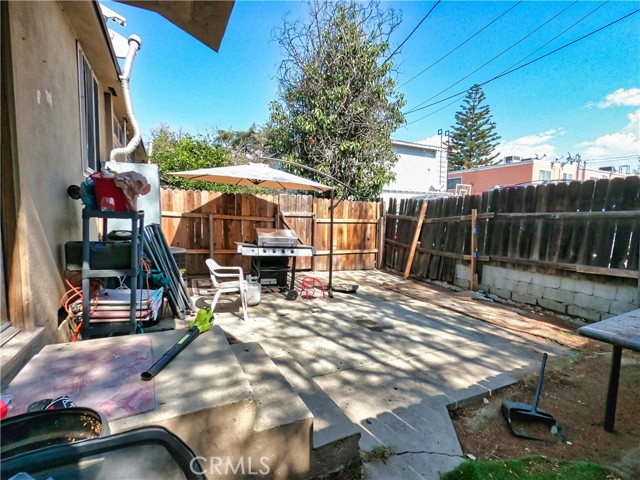 6944 Radford Avenue, North Hollywood CA: https://media.crmls.org/medias/124288dc-8f15-4220-a7ec-d2985b26868a.jpg