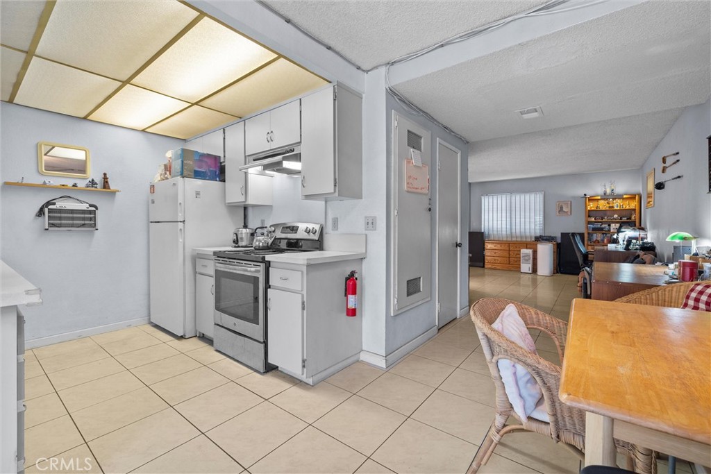 MLS #OC25228482 image #8