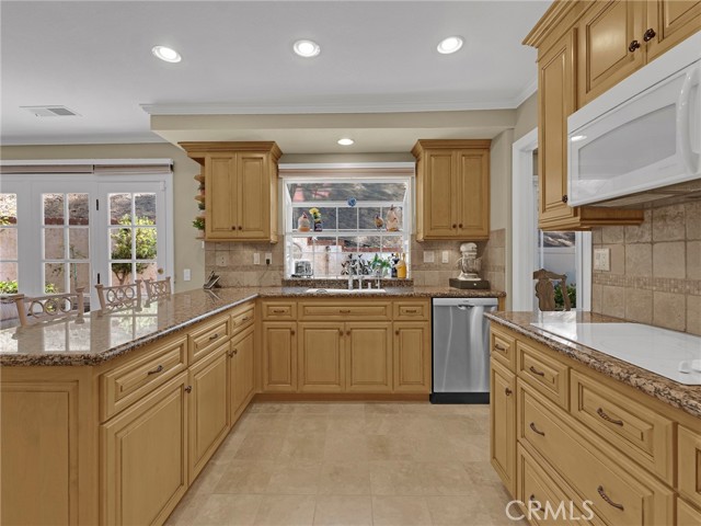28702 Eagleton Street, Agoura Hills CA: https://media.crmls.org/medias/1243fc67-55b3-4833-b429-bfb55d1d469b.jpg