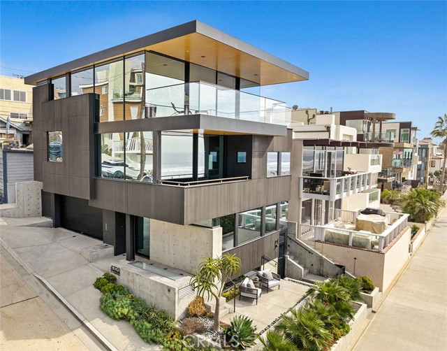4320 The Strand, Manhattan Beach CA: https://media.crmls.org/medias/12451d76-6fc5-4cd7-863c-94f64168b619.jpg