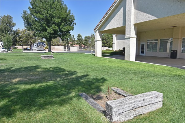 11614 Ridgemark Road, Apple Valley CA: https://media.crmls.org/medias/1245445c-0b6b-43e1-856d-e58ed911bf8c.jpg