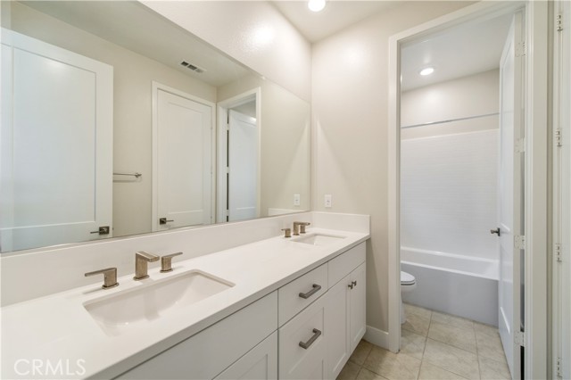 Detail Gallery Image 35 of 38 For 631 Cardona, Lake Forest,  CA 92630 - 5 Beds | 4 Baths