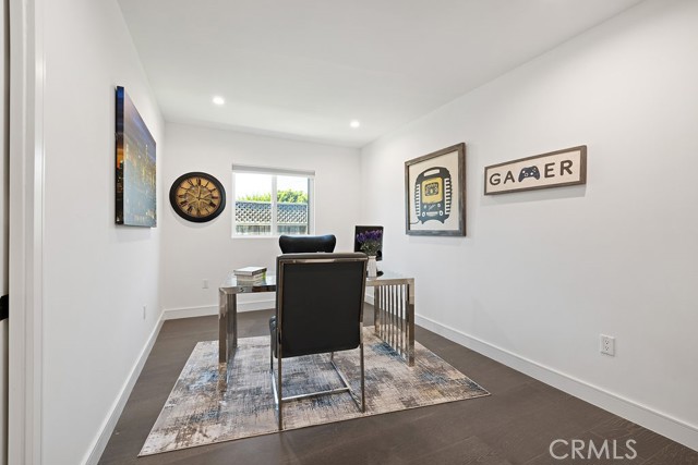 11245 Greenlawn Avenue, Culver City, California 90230, 5 Bedrooms Bedrooms, ,3 BathroomsBathrooms,Residential Lease,For Rent,11245 Greenlawn Avenue,CRSR25156538