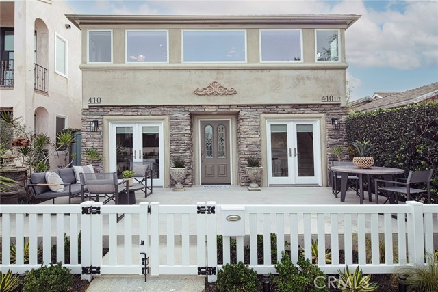 Detail Gallery Image 4 of 40 For 410 Acacia, Corona Del Mar,  CA 92625 - 2 Beds | 2 Baths