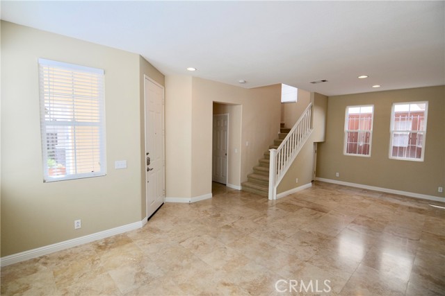 Detail Gallery Image 2 of 31 For 50 Rue Du Chateau #67,  Aliso Viejo,  CA 92656 - 3 Beds | 2/1 Baths