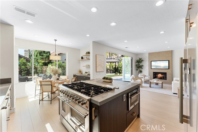 24876 Avenida Avalon, Laguna Hills CA: https://media.crmls.org/medias/1247b850-c0fb-47cf-8393-f941ee7167aa.jpg