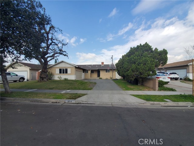 1809 E Briarvale Ave, Anaheim, CA 92805