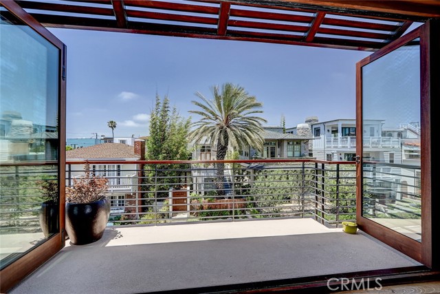 Detail Gallery Image 31 of 47 For 436 32nd St., Manhattan Beach,  CA 90266 - 4 Beds | 4 Baths