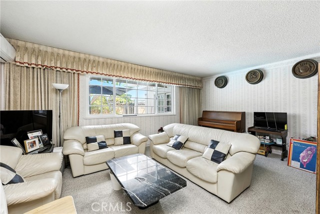 Detail Gallery Image 3 of 30 For 15751 La Moine St, Hacienda Heights,  CA 91745 - 6 Beds | 5 Baths