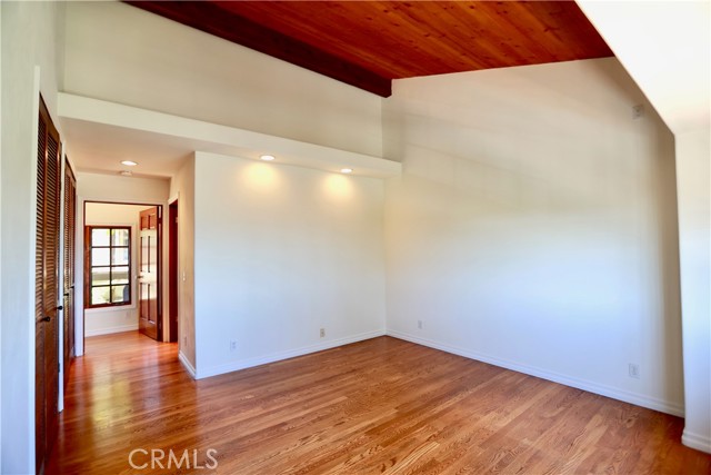 Detail Gallery Image 16 of 45 For 28817 Top of the World Dr, Laguna Beach,  CA 92651 - 2 Beds | 3 Baths