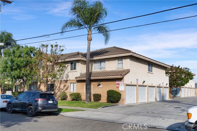 875 Olive Street, Orange, California 92867, ,Multi-Family,For Sale,Olive,OC25036781