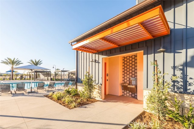 4191 S. WINWOOD PASEO S, Ontario CA: https://media.crmls.org/medias/124b897d-c602-4761-994f-6690529b1e4c.jpg