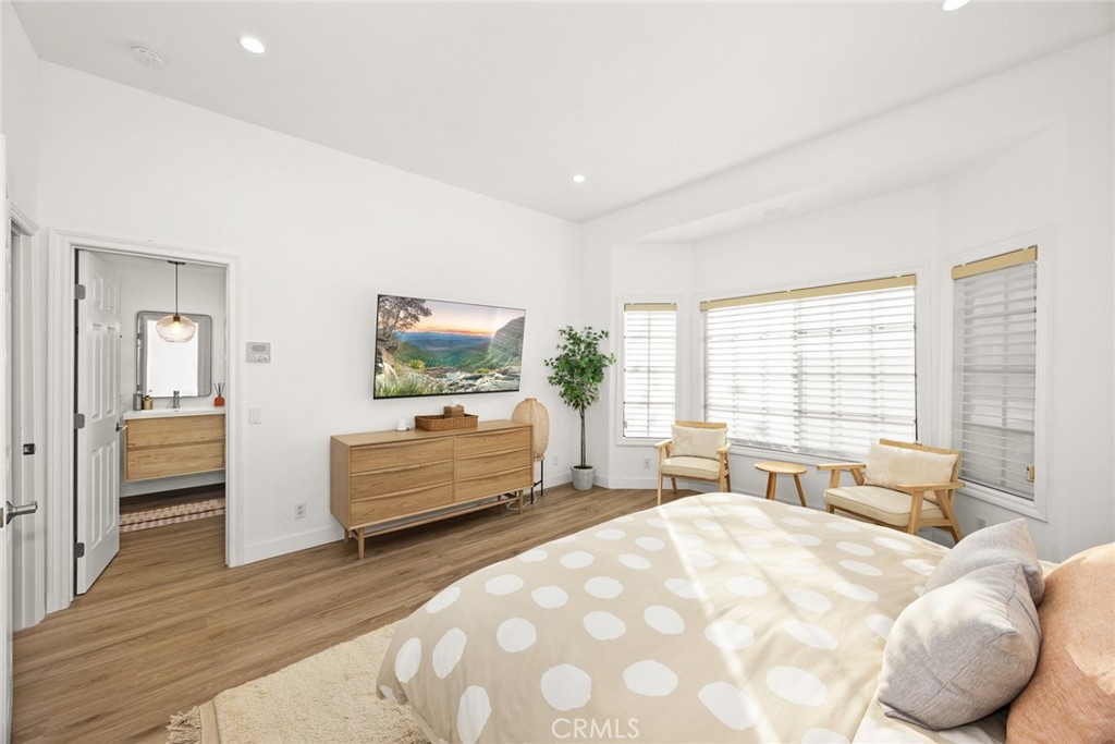 MLS #WS25257279 image #37