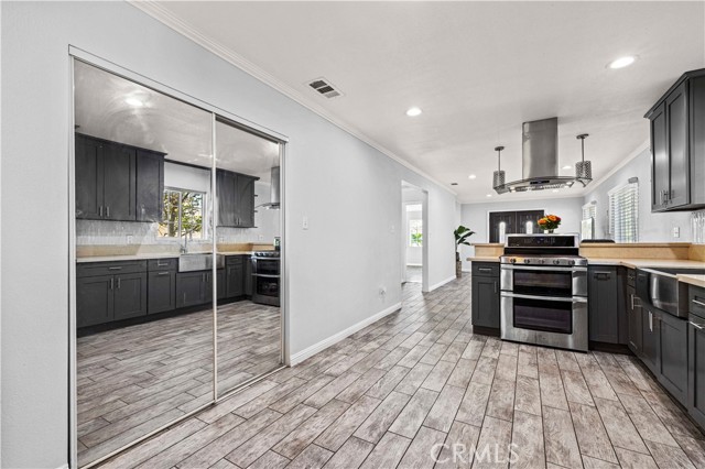 6225 Beard Street, Highland Park CA: https://media.crmls.org/medias/124c0bc9-9090-4a97-b8e6-7ac3b027c1c6.jpg