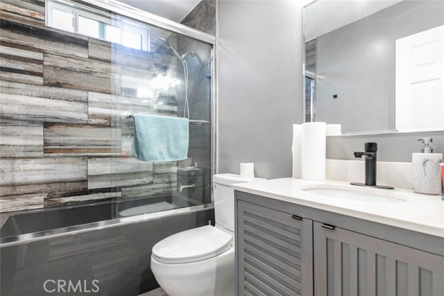 Detail Gallery Image 20 of 64 For 17465 Tuscan Dr, Granada Hills,  CA 91344 - 6 Beds | 5 Baths