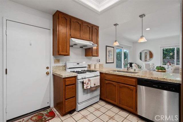 Detail Gallery Image 14 of 34 For 566 Elkhorn Dr, Duarte,  CA 91010 - 3 Beds | 2 Baths