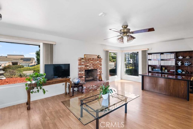 3241 Belle River Drive, Hacienda Heights CA: https://media.crmls.org/medias/124cc237-45eb-481b-9525-06c71db42a28.jpg