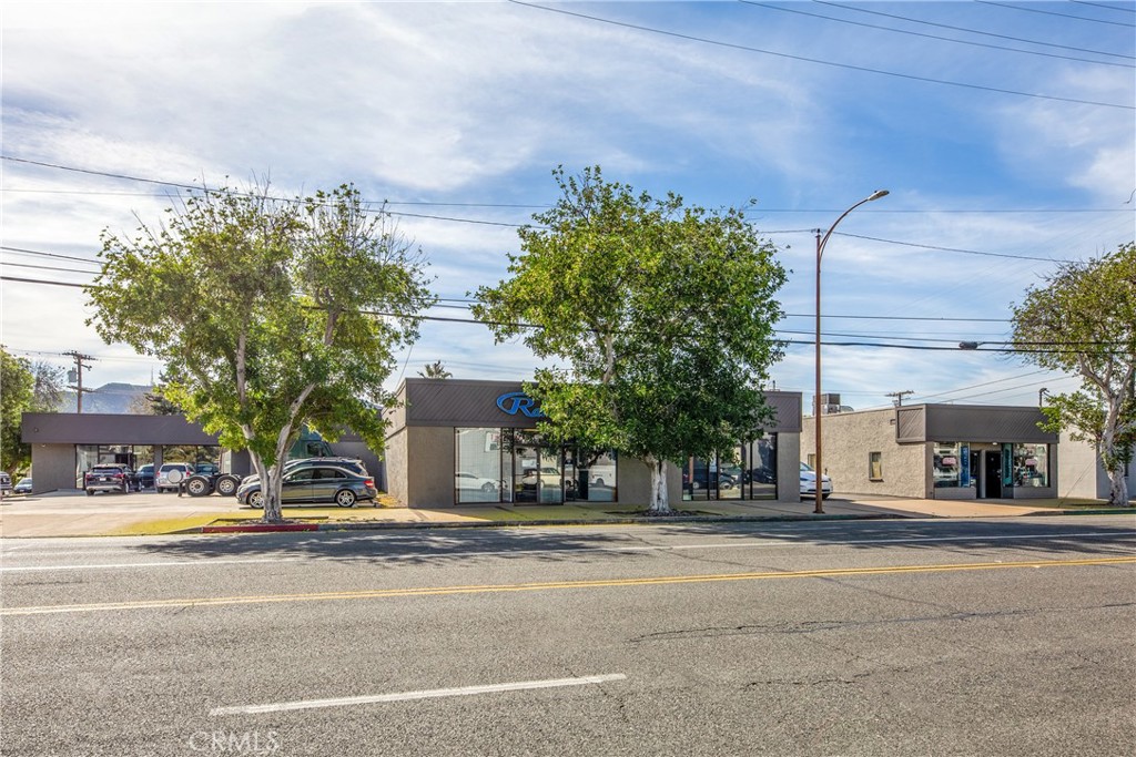 1802 Victory Boulevard, Glendale, CA 91201