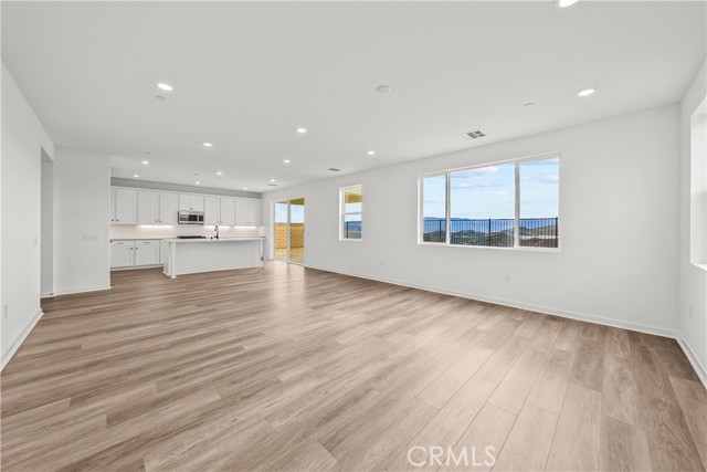 Detail Gallery Image 24 of 59 For 28908 Saddle Cir, Castaic,  CA 91384 - 4 Beds | 3 Baths